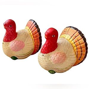 Vintage turkey salt and pepper shakers